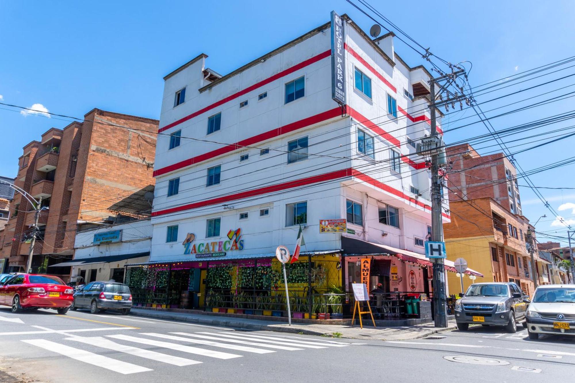 Hotel Park 6 메딜린 외부 사진
